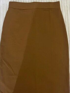 Collection high-quality brown midi skirt